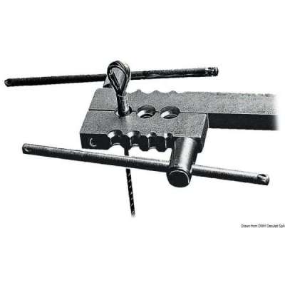 Pinza per impiombature a chiave