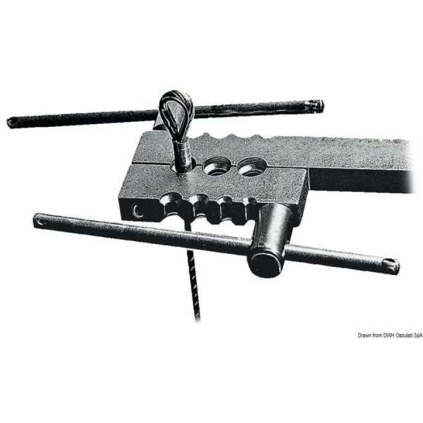 Pinza per impiombature a chiave